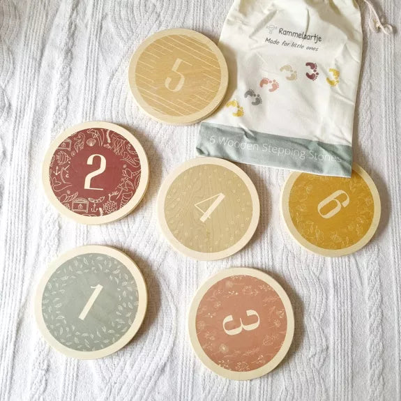 Montessori Holz-Trittsteine – 6er Set aus Buchenholz mit Filzunterseite