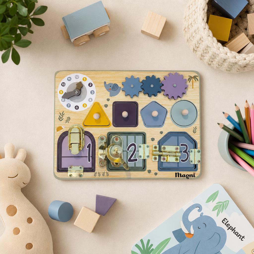 Montessori Aktivitätsbrett aus Holz – Busy Board mit Schlössern, Zahnrädern und Uhr ab 1 Jahr von Muckel Toys