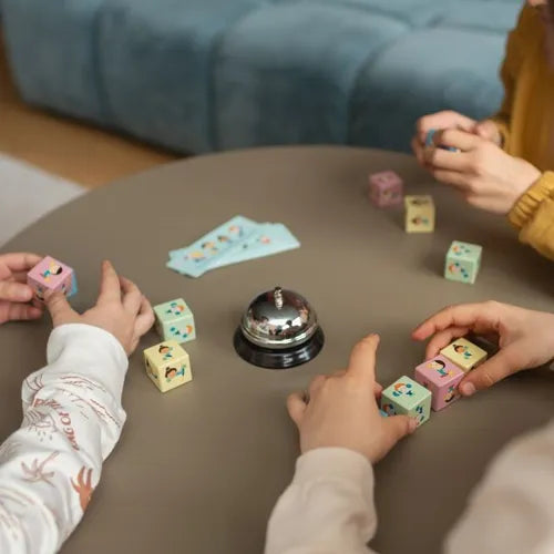 Speedy Cubes Würfelspiel – Reaktionsspiel aus Holz ab 6 Jahren